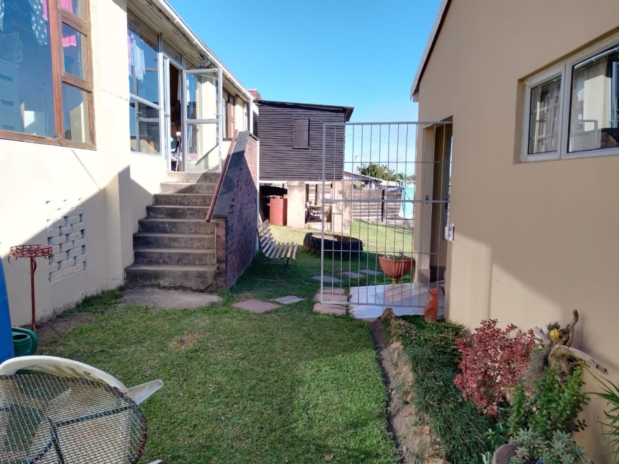 3 Bedroom Property for Sale in Sunnyridge Eastern Cape